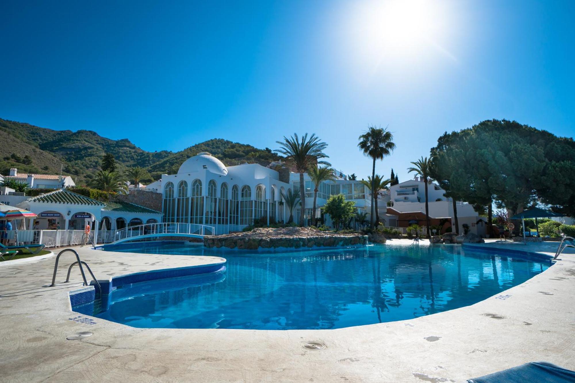 & Torres De San Juan * Nerja